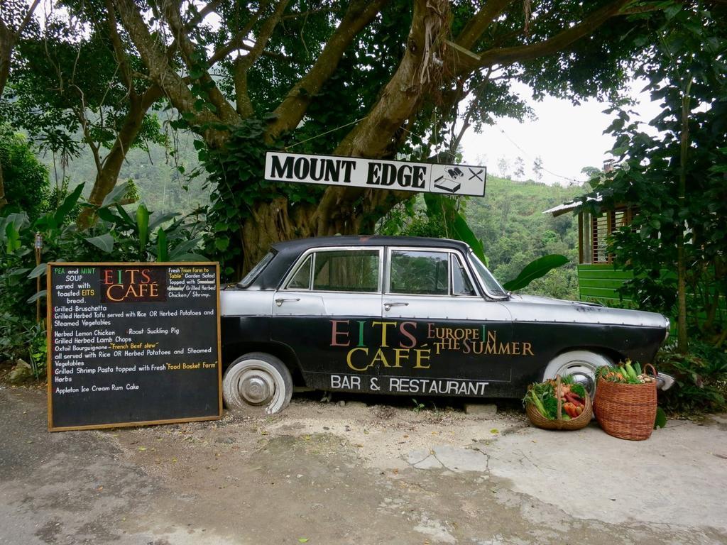 Mount Edge Guest House ポート・アントニオ エクステリア 写真